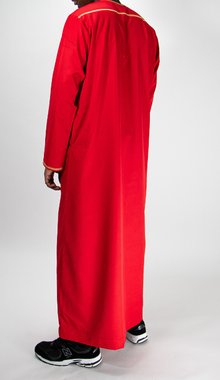 Qamis rouge
