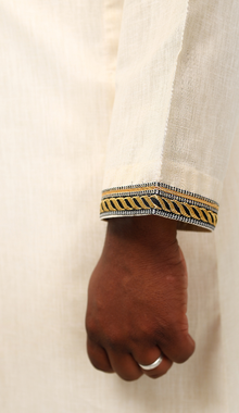 Qamis comorien marron avec broderie doré