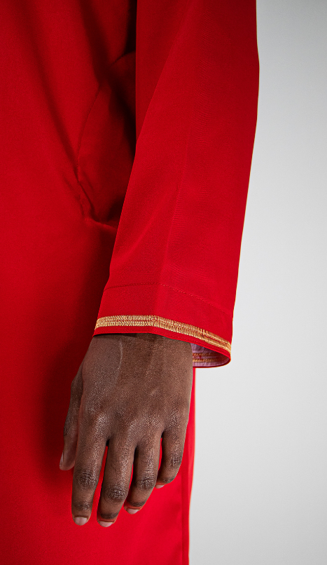 Qamis rouge