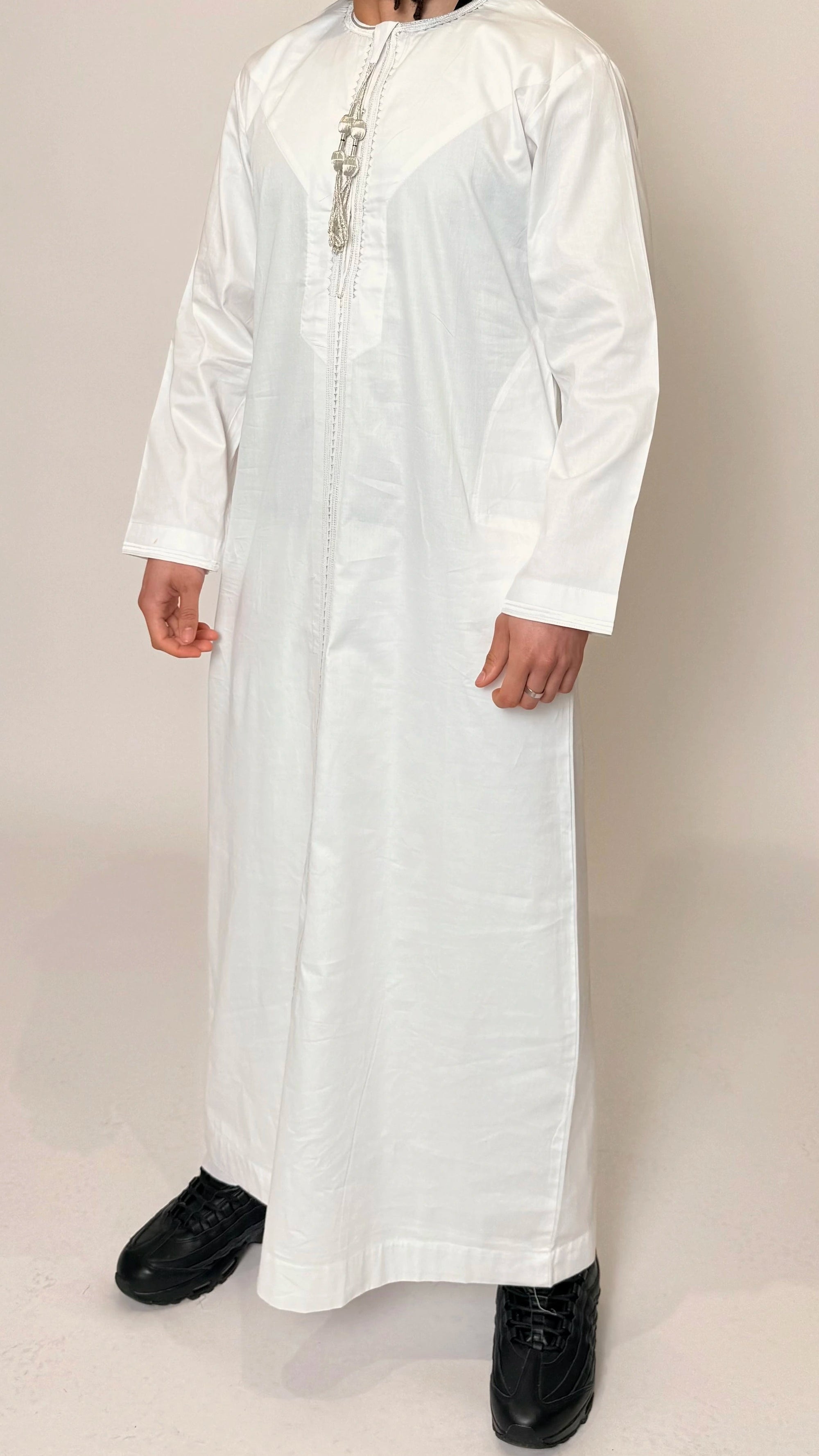 Qamis blanc broderie argenté
